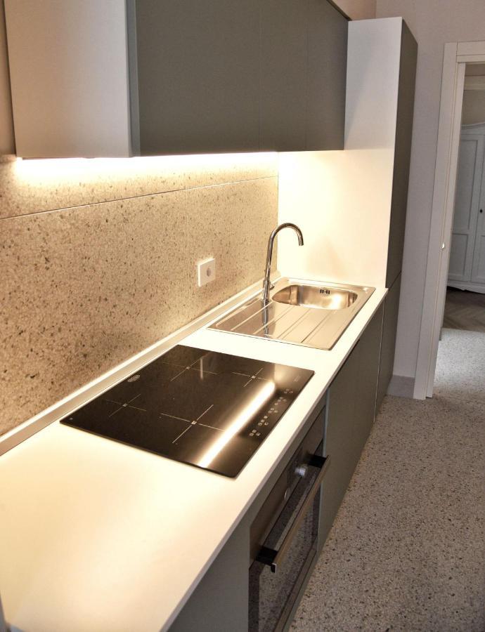 Dimore Garibaldi - Puglia Mia Apartments โมโนโปลี ภายนอก รูปภาพ