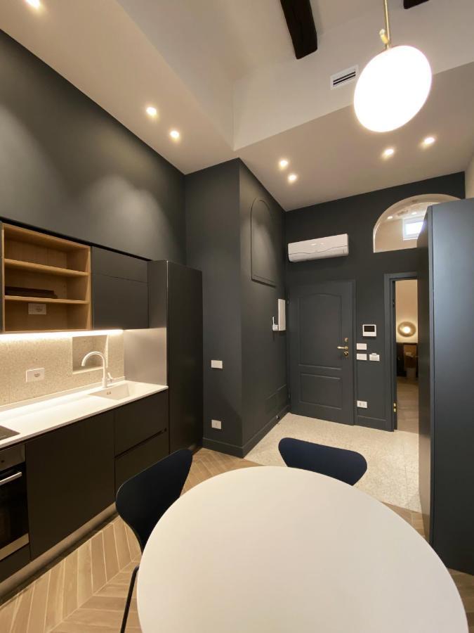 Dimore Garibaldi - Puglia Mia Apartments โมโนโปลี ภายนอก รูปภาพ